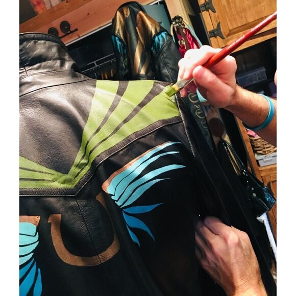 Vintage black leather biker jacket, hand painted, lucky sz M - Picture 13 of 14